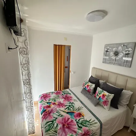 Casa Predio Triplex - Faneca Ferienhaus Nazaré